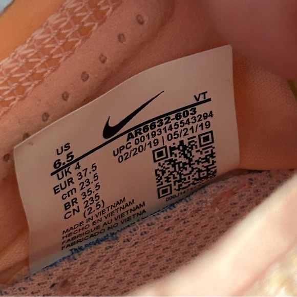 Nike Air VaporMax 219 Bleached Coral Sneakers AR6632-603 - Picture 10 of 11